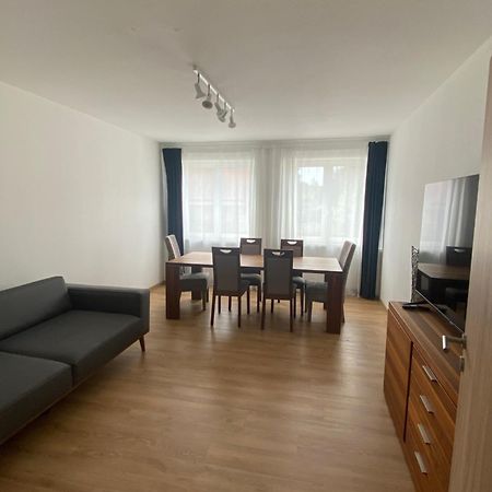 Ferienwohnung Feucht Eg Naturnah Parkplatz Wlan ภายนอก รูปภาพ